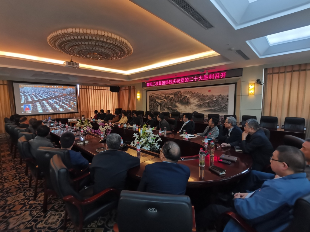 ɭ��������-׷�󽡿�,����һ��ɳ�������֯�����տ����Ķ�ʮ��Ļ��