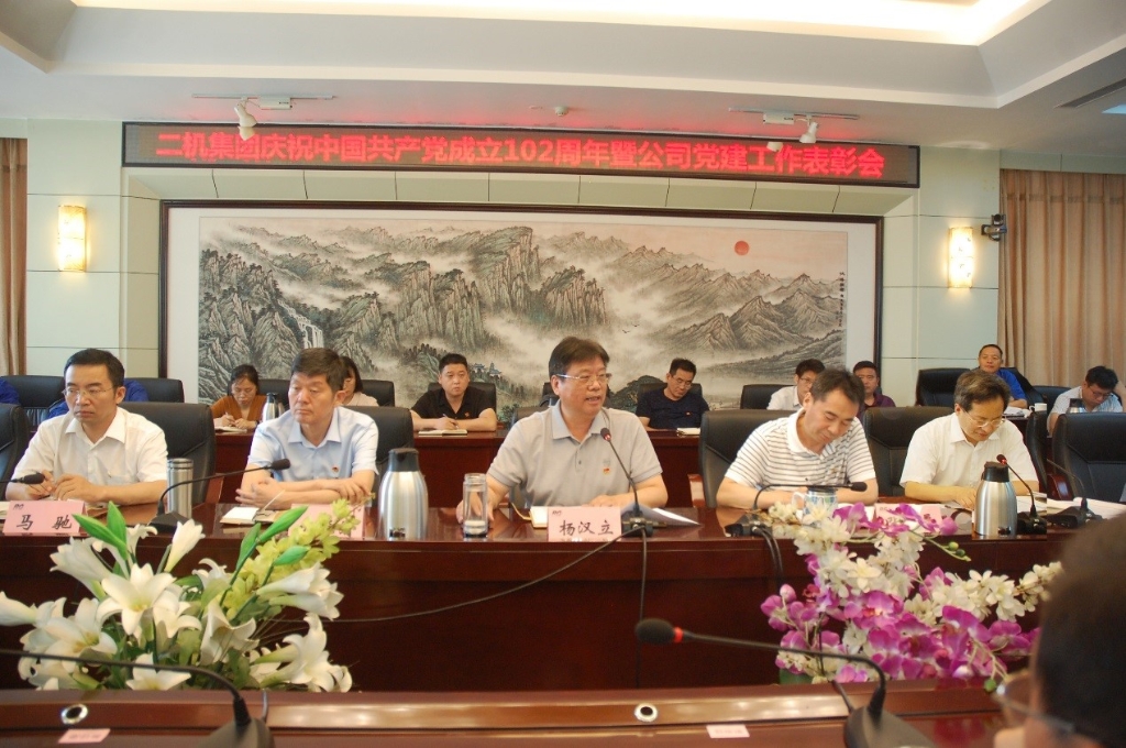 ɭ��������-׷�󽡿�,����һ��ɳ����ſ�չϵ���˶��򵳵���������