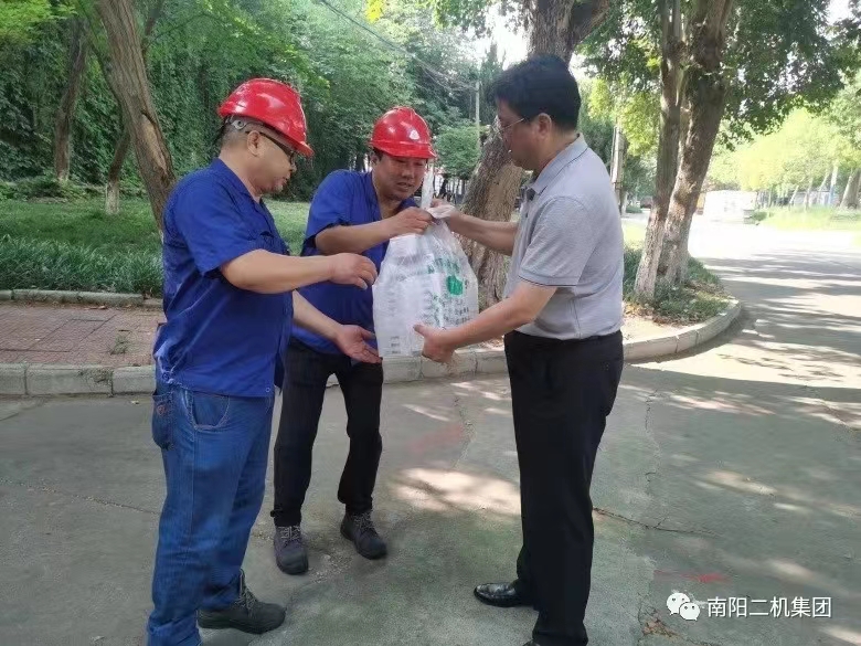 ������������������������ϵ�Ͷ��ߡ�ɭ��������-׷�󽡿�,����һ��ɳ�����Ϊһ��Ա������������